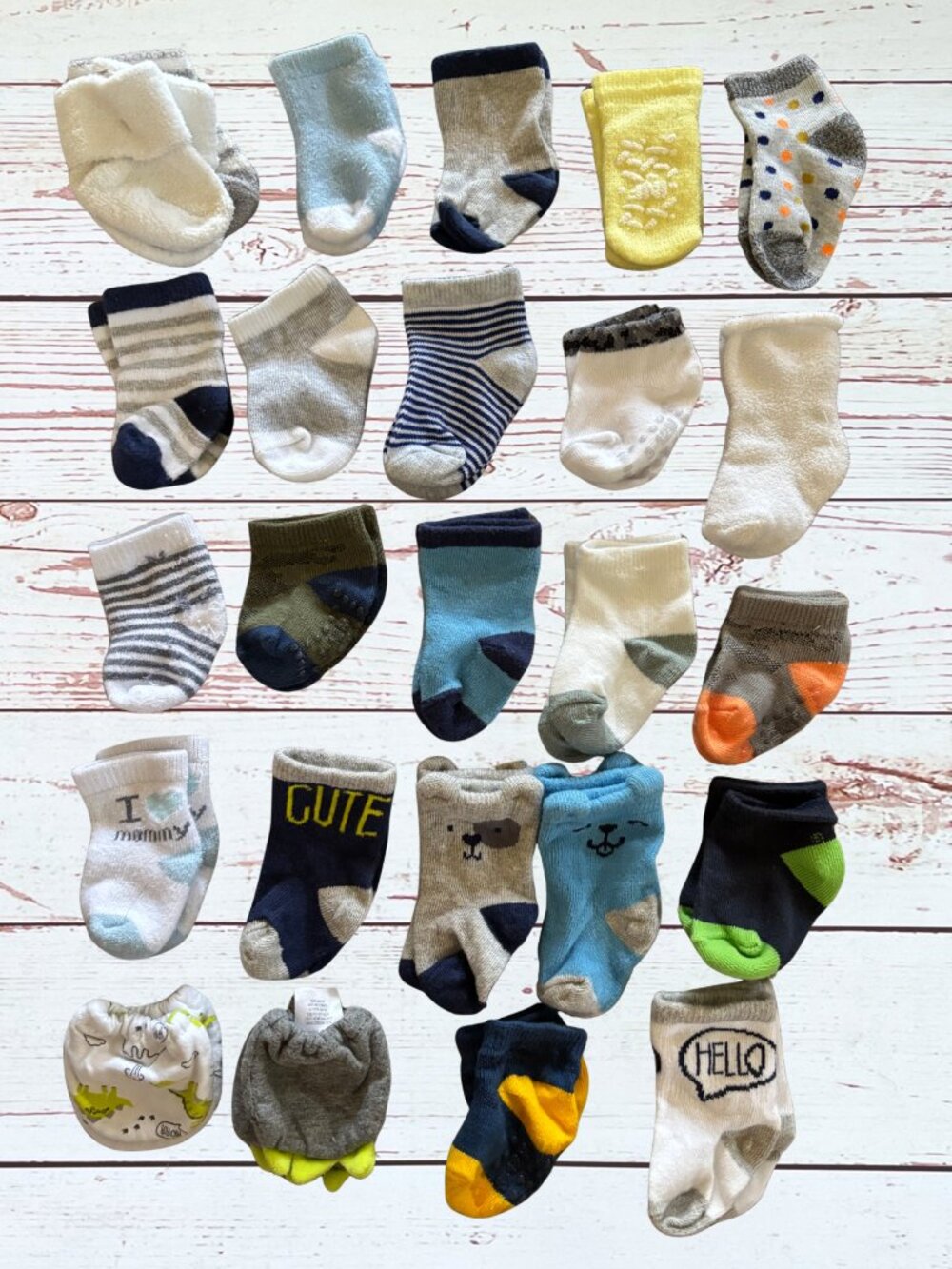 Baby Socks & Mittens Bundle | 22 Pairs Socks + 2 Pairs Scratch Mittens Mixed Sty